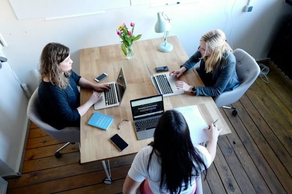 Comment mettre en place une stratégie de communication interne ?