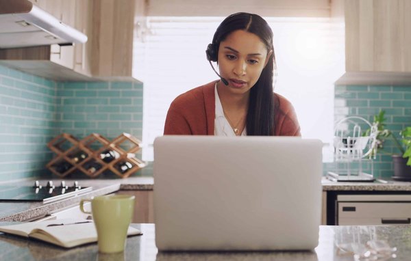 Évolution du télétravail : l'impact de l'internet haut débit sur la productivité des entreprises en suisse